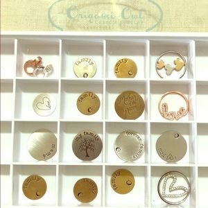 Origami Owl plates in bulk (tray is included)